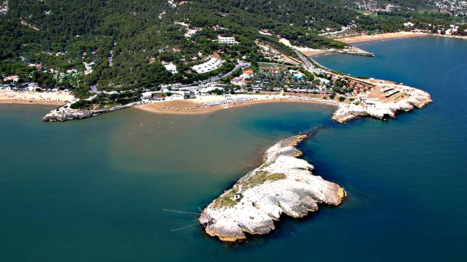 Spiaggia della Chianca e isola