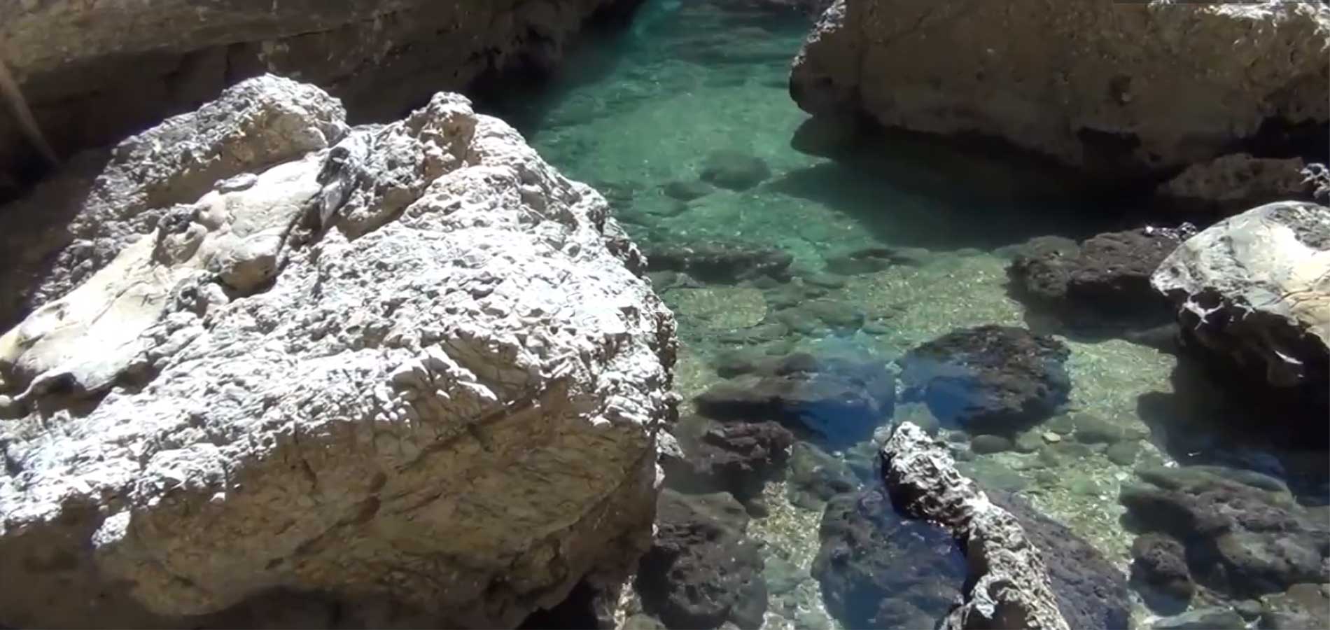 Piccole insenature sulla costa del Gargano