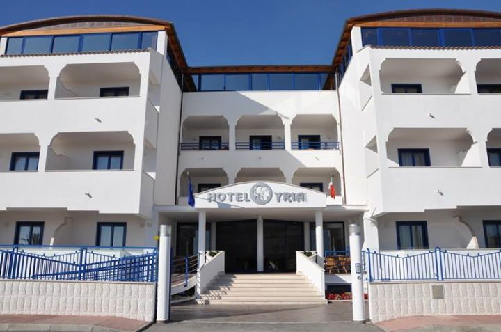 HOTEL YRIA